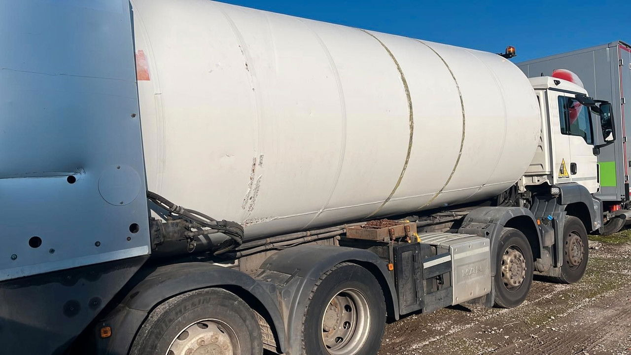 MAN TGS 35.360 8x2 - Garbage truck: picture 1 MAN TGS 35.360 8x2 - Garbage truck: picture 1