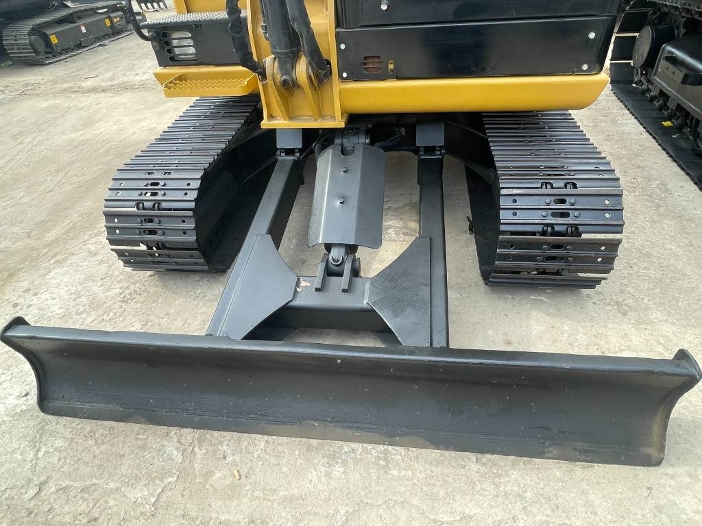 CAT 305.5E2  - Mini excavator: picture 3 CAT 305.5E2  - Mini excavator: picture 3