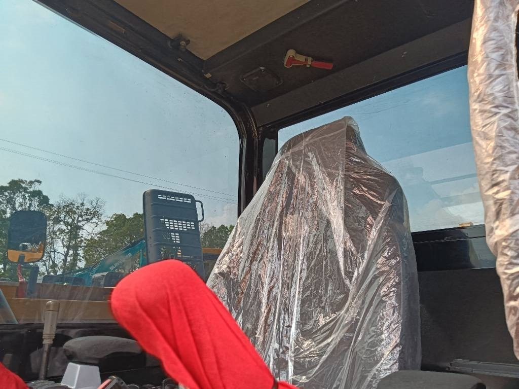 CAT 307E2  - Mini excavator: picture 5 CAT 307E2  - Mini excavator: picture 5