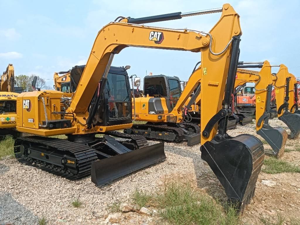 CAT 307E2  - Mini excavator: picture 3 CAT 307E2  - Mini excavator: picture 3