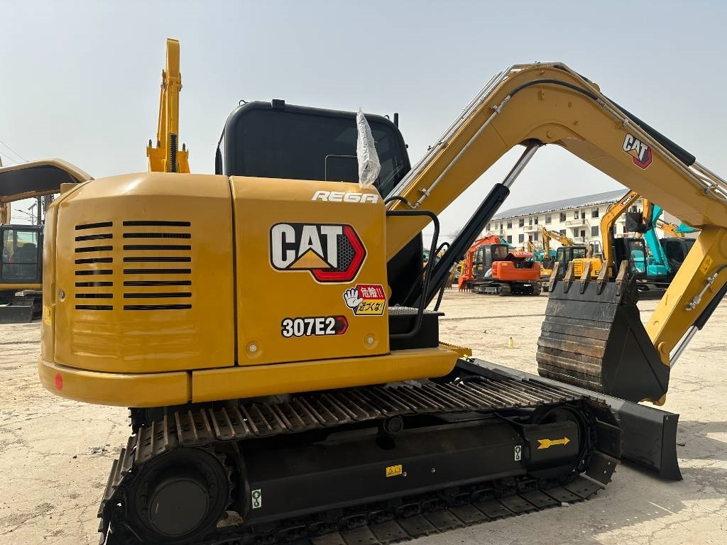 CAT 307E2 - Mini excavator: picture 3 CAT 307E2 - Mini excavator: picture 3
