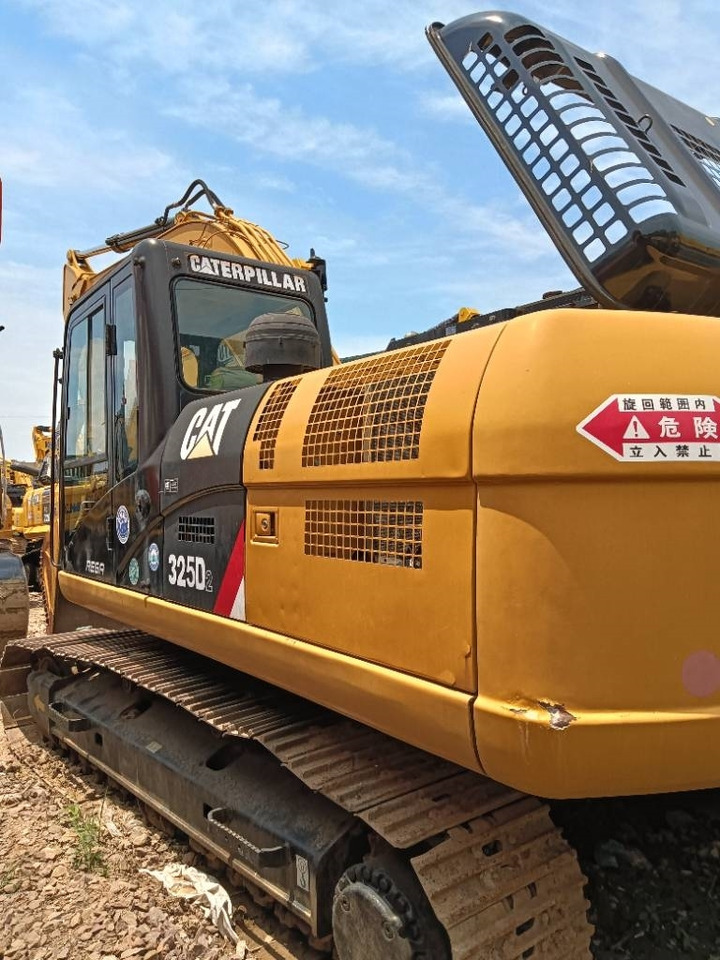 CAT 325 D - Crawler excavator: picture 4 CAT 325 D - Crawler excavator: picture 4