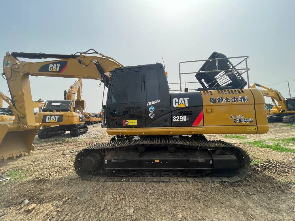 CAT 329D2 - Crawler excavator: picture 3 CAT 329D2 - Crawler excavator: picture 3