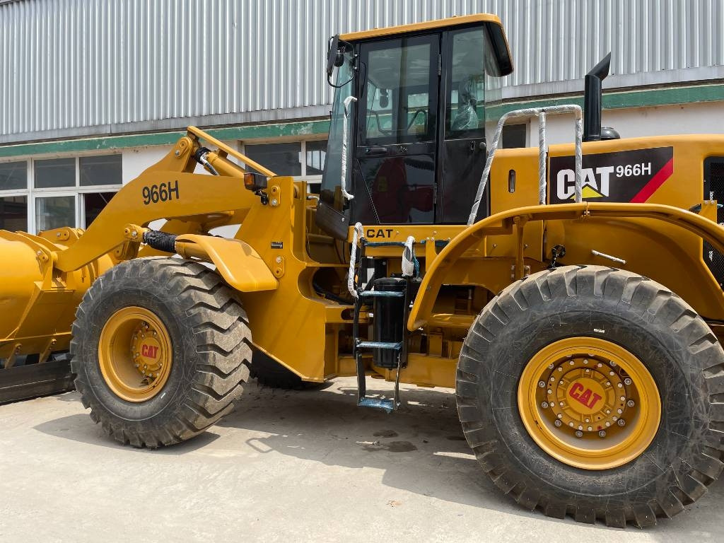 CAT 966 H - Wheel loader: picture 1 CAT 966 H - Wheel loader: picture 1