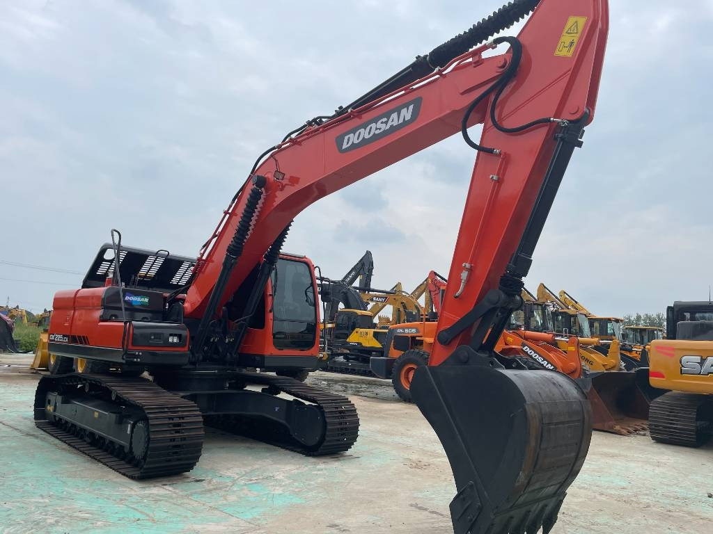 Doosan DX 225 LC - Crawler excavator: picture 1 Doosan DX 225 LC - Crawler excavator: picture 1