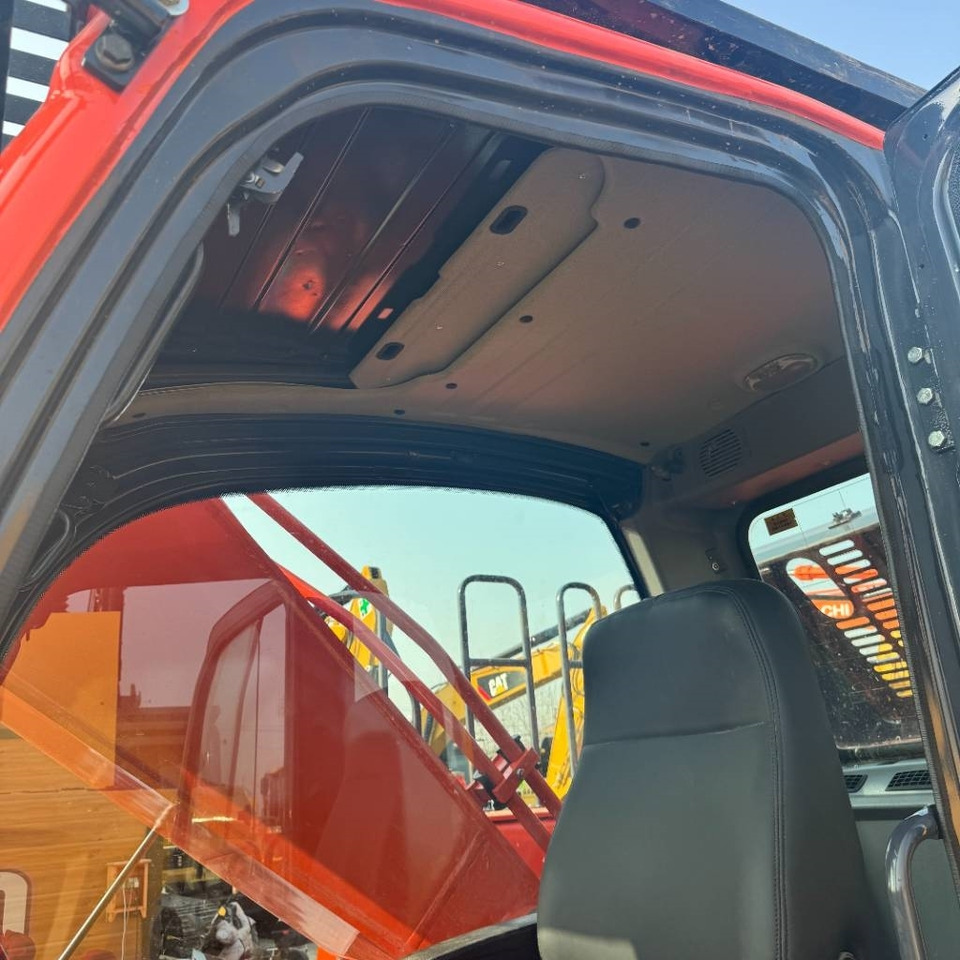 Doosan DX 300 - Crawler excavator: picture 2 Doosan DX 300 - Crawler excavator: picture 2