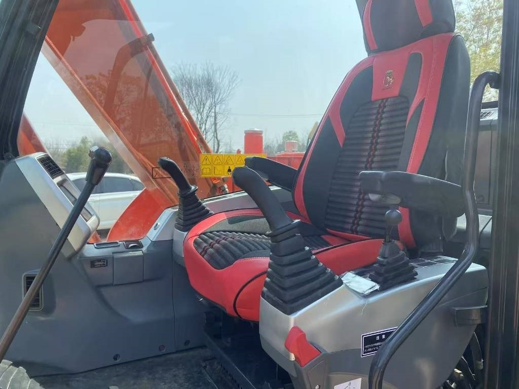 Doosan DX 75-9 C - Mini excavator: picture 2 Doosan DX 75-9 C - Mini excavator: picture 2