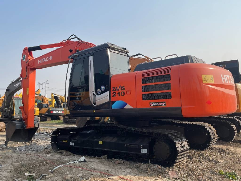 Hitachi ZX 210  - Crawler excavator: picture 1 Hitachi ZX 210  - Crawler excavator: picture 1