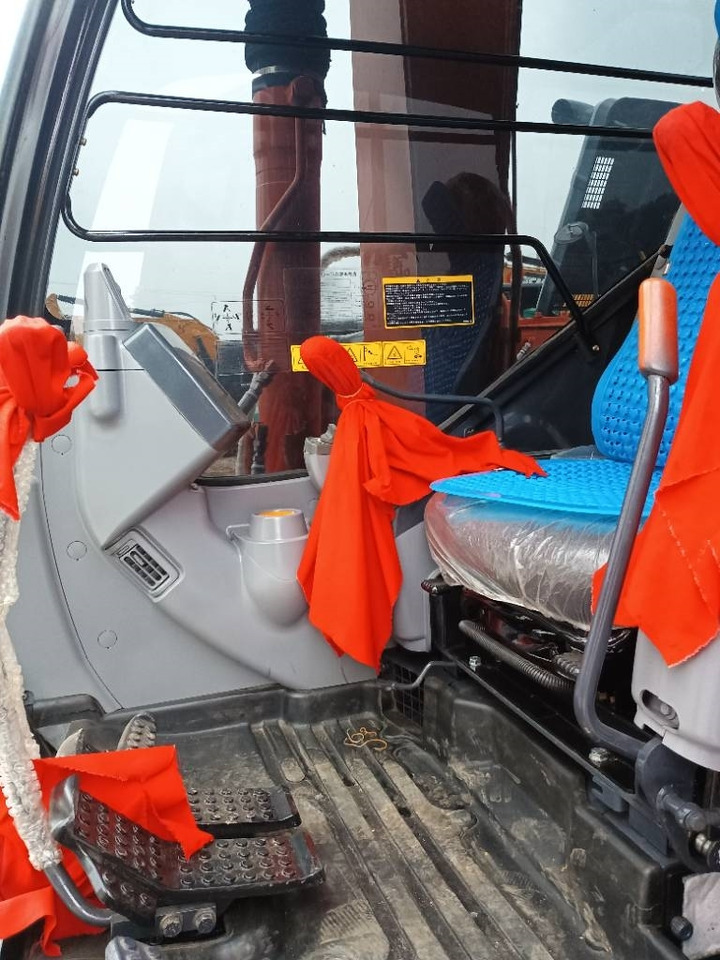 Hitachi ZX70  - Crawler excavator: picture 4 Hitachi ZX70  - Crawler excavator: picture 4