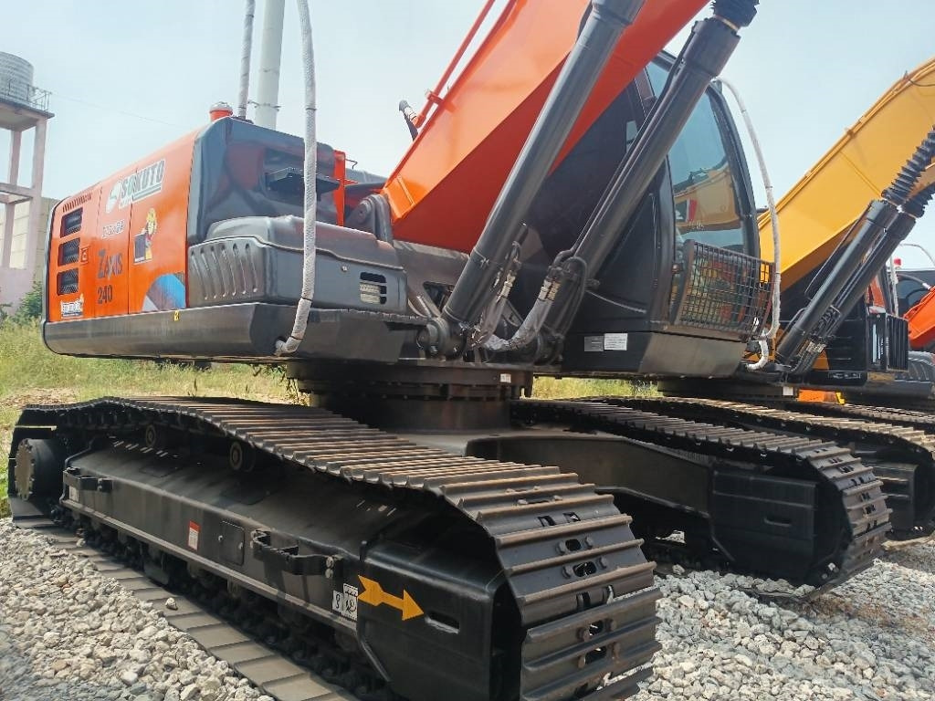 Hitachi zx240  leasing Hitachi zx240: picture 8