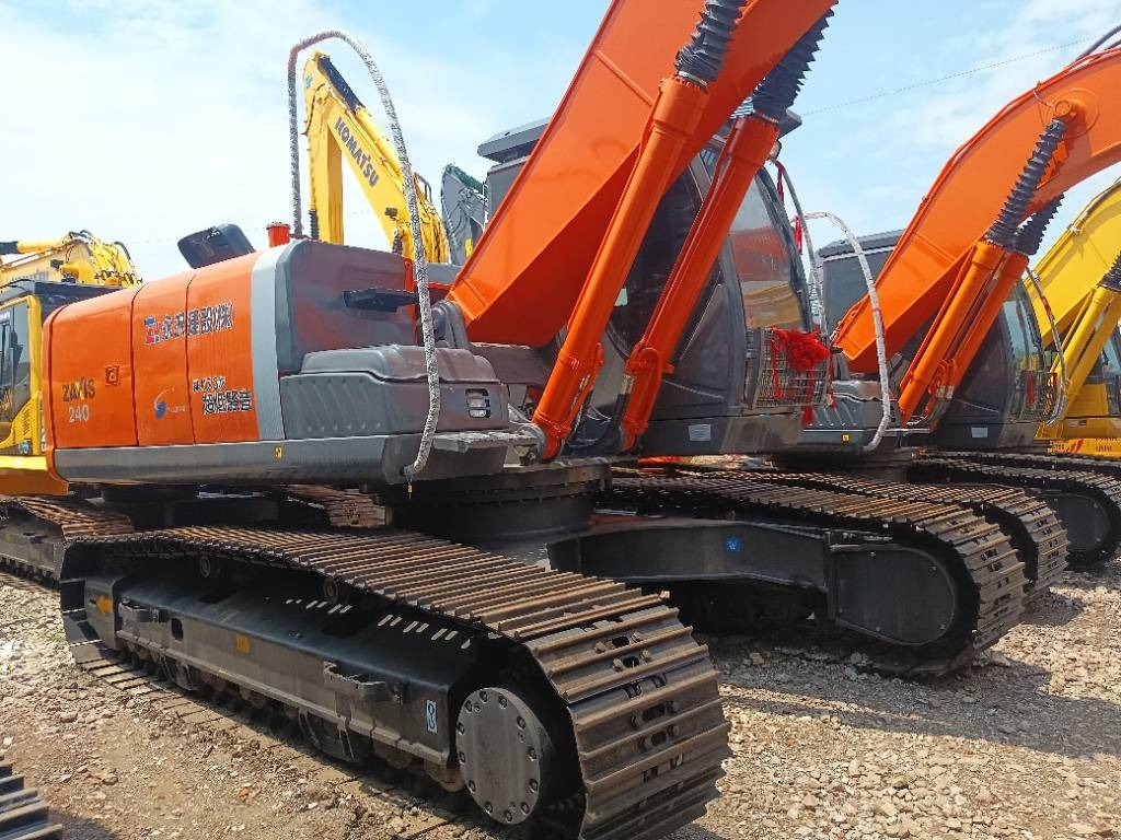 Hitachi zx240 - Crawler excavator: picture 3 Hitachi zx240 - Crawler excavator: picture 3