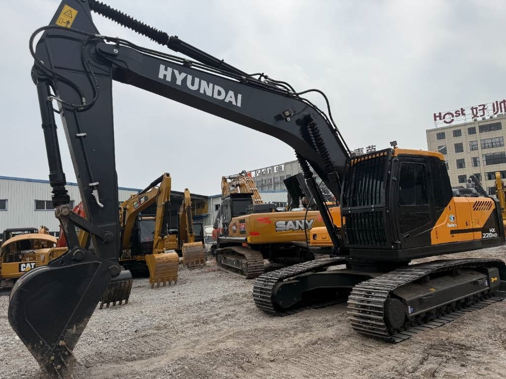Hyundai HX 220  - Crawler excavator: picture 3 Hyundai HX 220  - Crawler excavator: picture 3