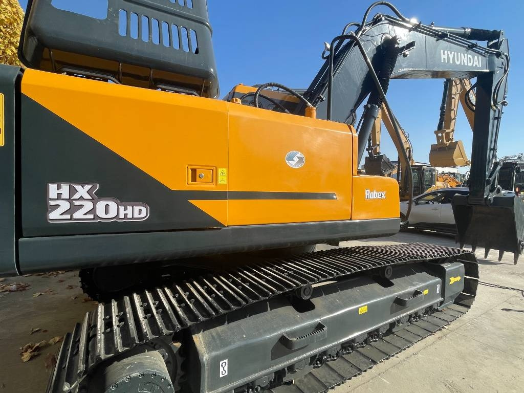 Hyundai HX 220 - Crawler excavator: picture 1 Hyundai HX 220 - Crawler excavator: picture 1