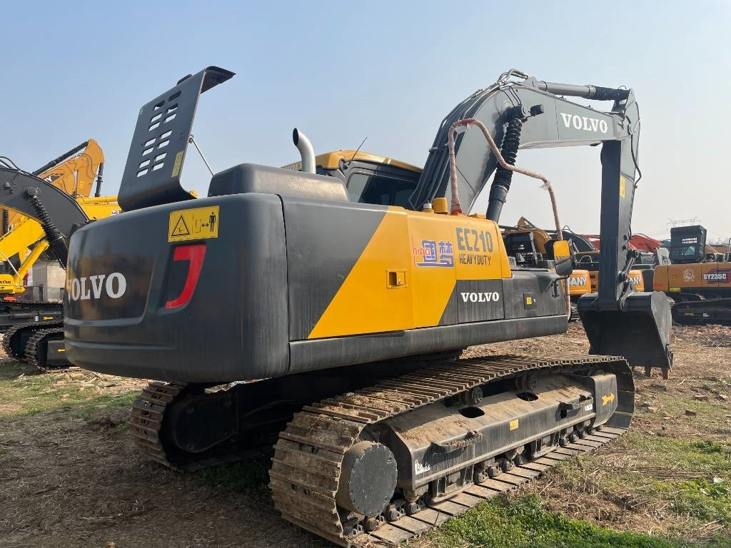Volvo EC 210 - Crawler excavator: picture 1 Volvo EC 210 - Crawler excavator: picture 1