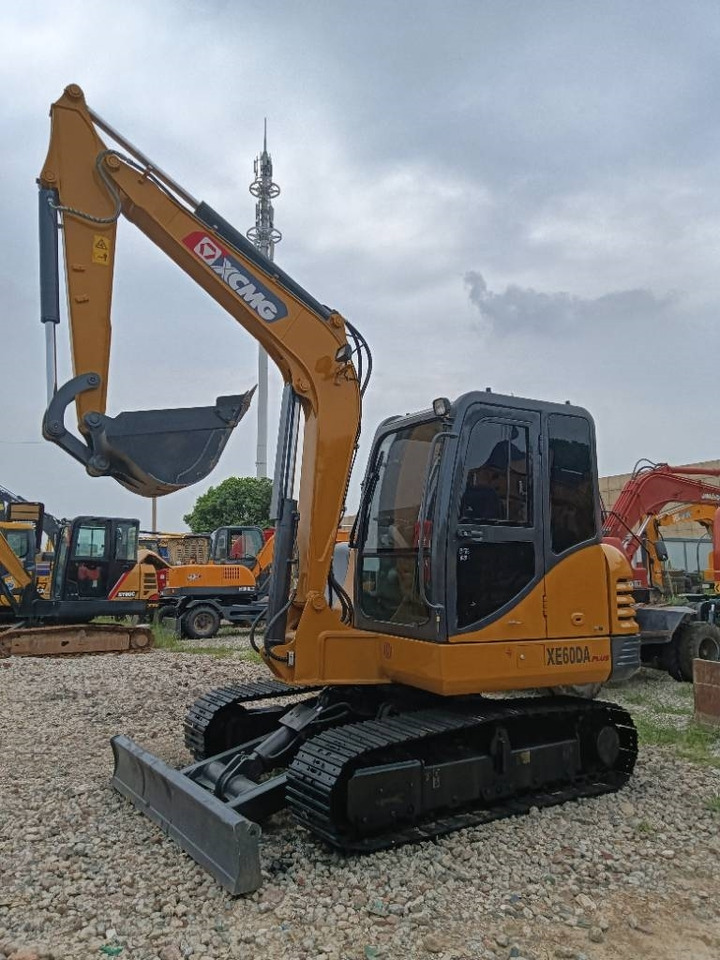 XCMG XE 60 DA - Mini excavator: picture 1 XCMG XE 60 DA - Mini excavator: picture 1