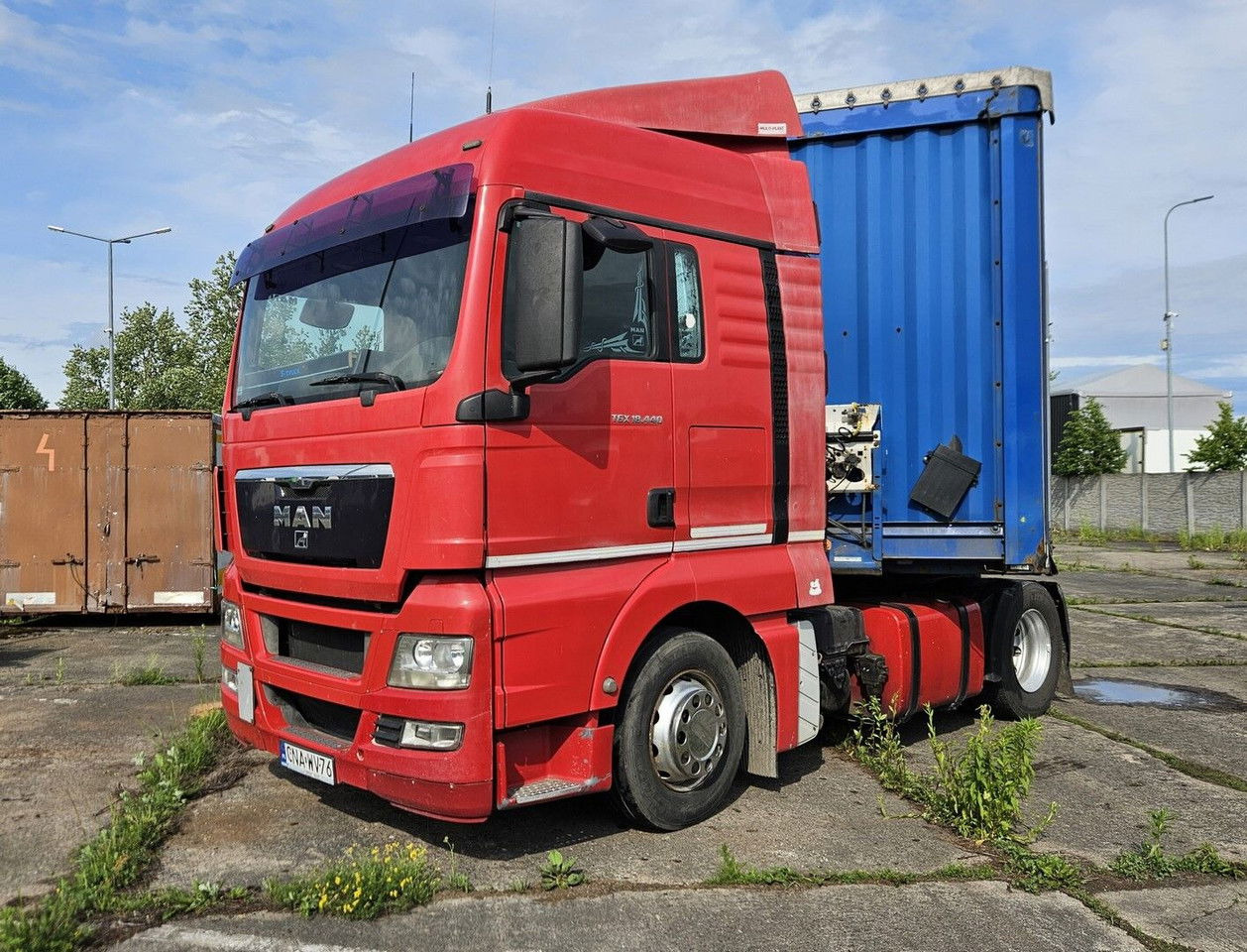 MAN TGX 18.440 XLX - manual - Tractor unit: picture 3 MAN TGX 18.440 XLX - manual - Tractor unit: picture 3