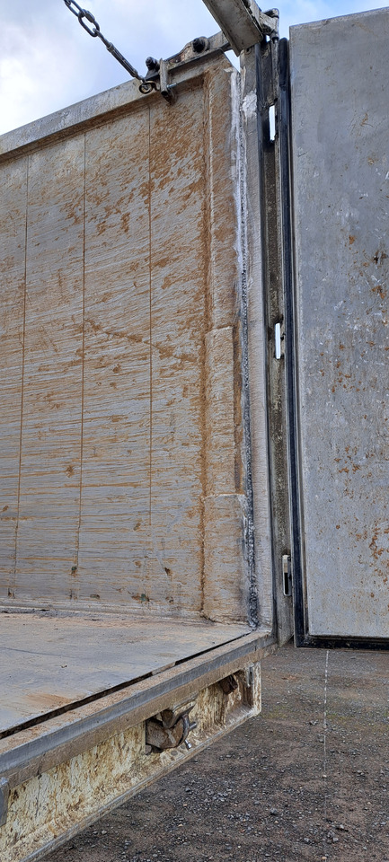 Tipper semi-trailer TISVOL: picture 17 Tipper semi-trailer TISVOL: picture 17