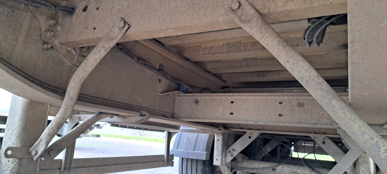 Tipper semi-trailer TISVOL: picture 10 Tipper semi-trailer TISVOL: picture 10