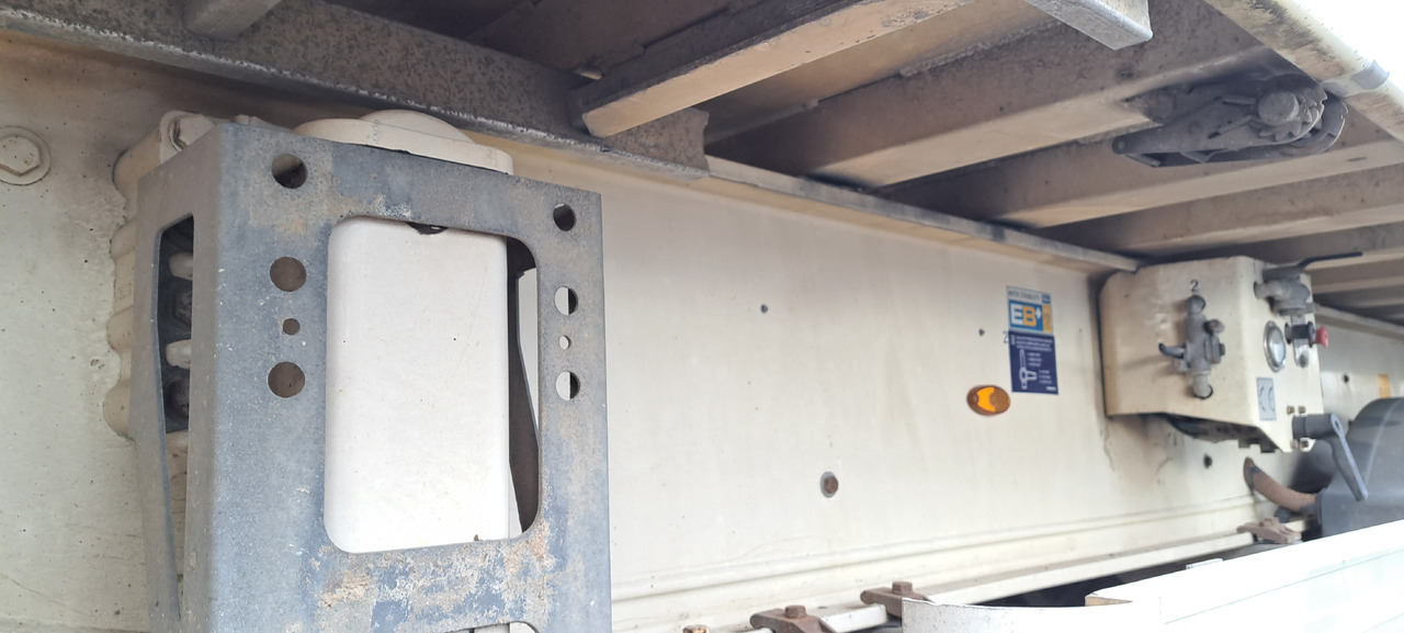 Tipper semi-trailer TISVOL: picture 9 Tipper semi-trailer TISVOL: picture 9