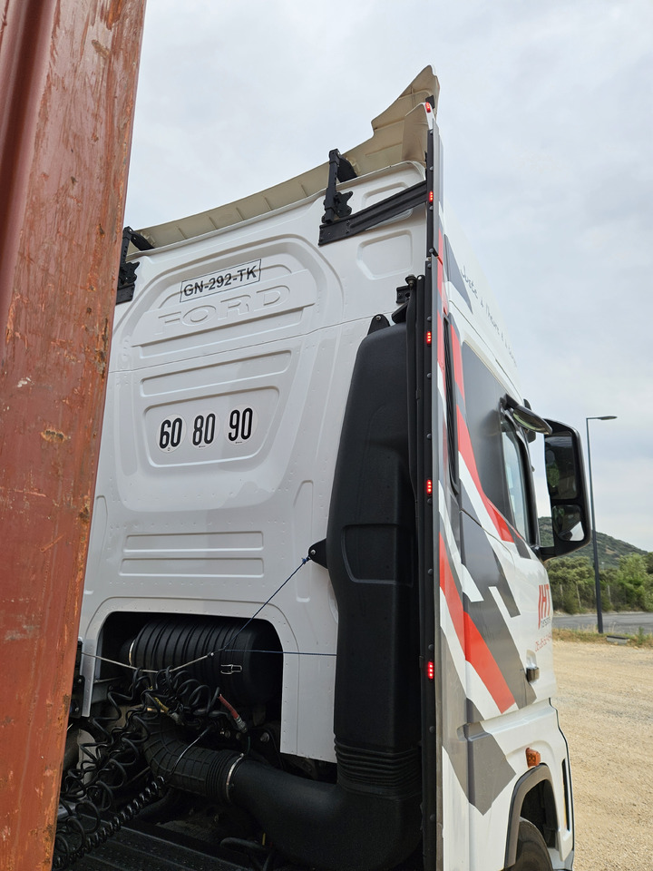 FORD Fmax 500 - Tractor unit: picture 2 FORD Fmax 500 - Tractor unit: picture 2