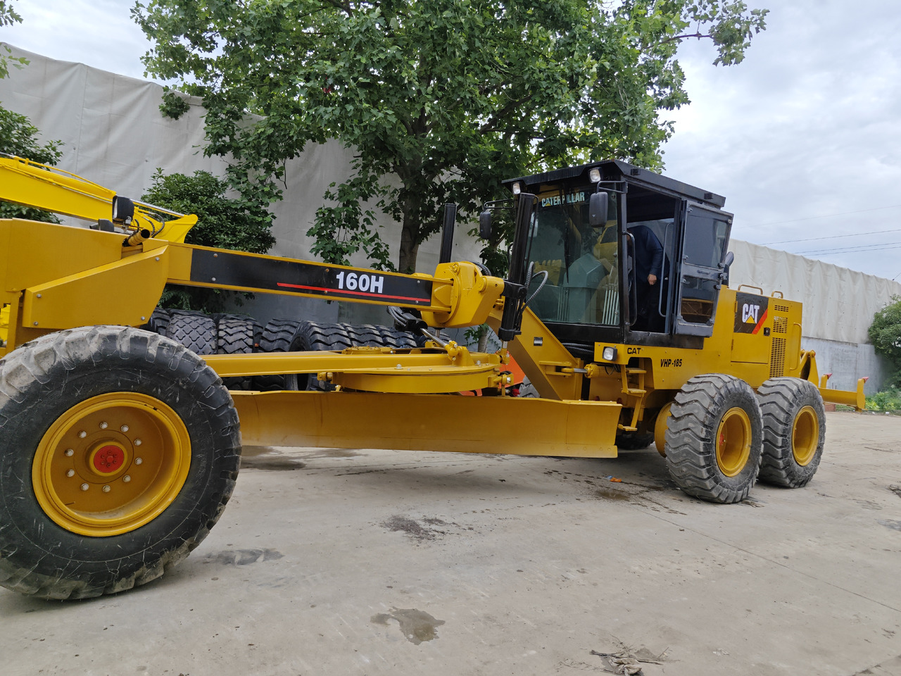 CATERPILLAR 160h - Grader: picture 1 CATERPILLAR 160h - Grader: picture 1