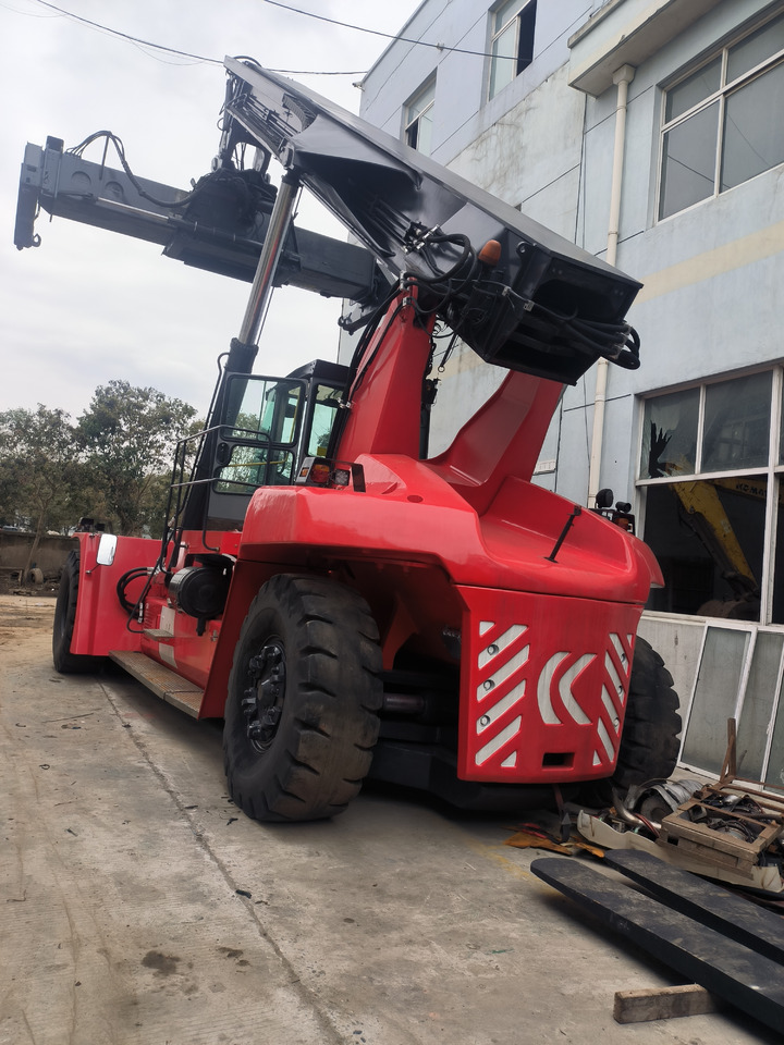 Reach stacker Kalmar DRF450 Reach stacker 45ton Container forklift: picture 1