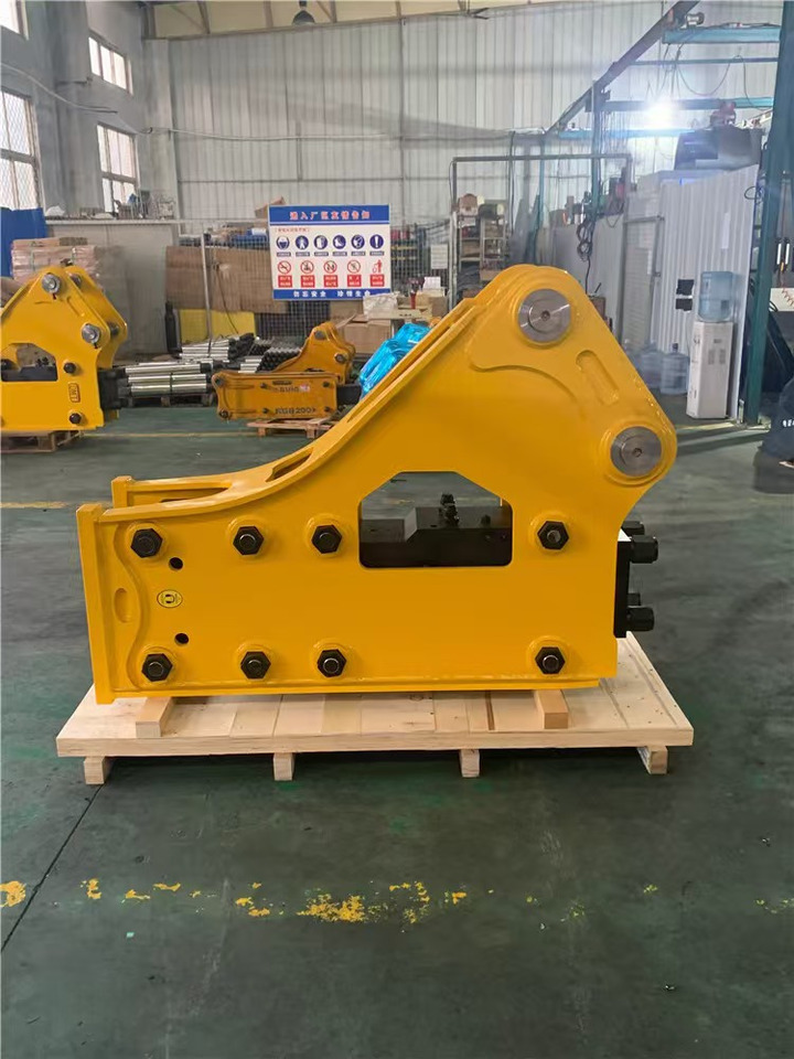 Komatsu break hammer new/used for excavator - Spare parts for Construction machinery: picture 2 Komatsu break hammer new/used for excavator - Spare parts for Construction machinery: picture 2
