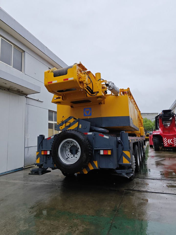 XCMG QY100K Used truck crane - Mobile crane: picture 3 XCMG QY100K Used truck crane - Mobile crane: picture 3