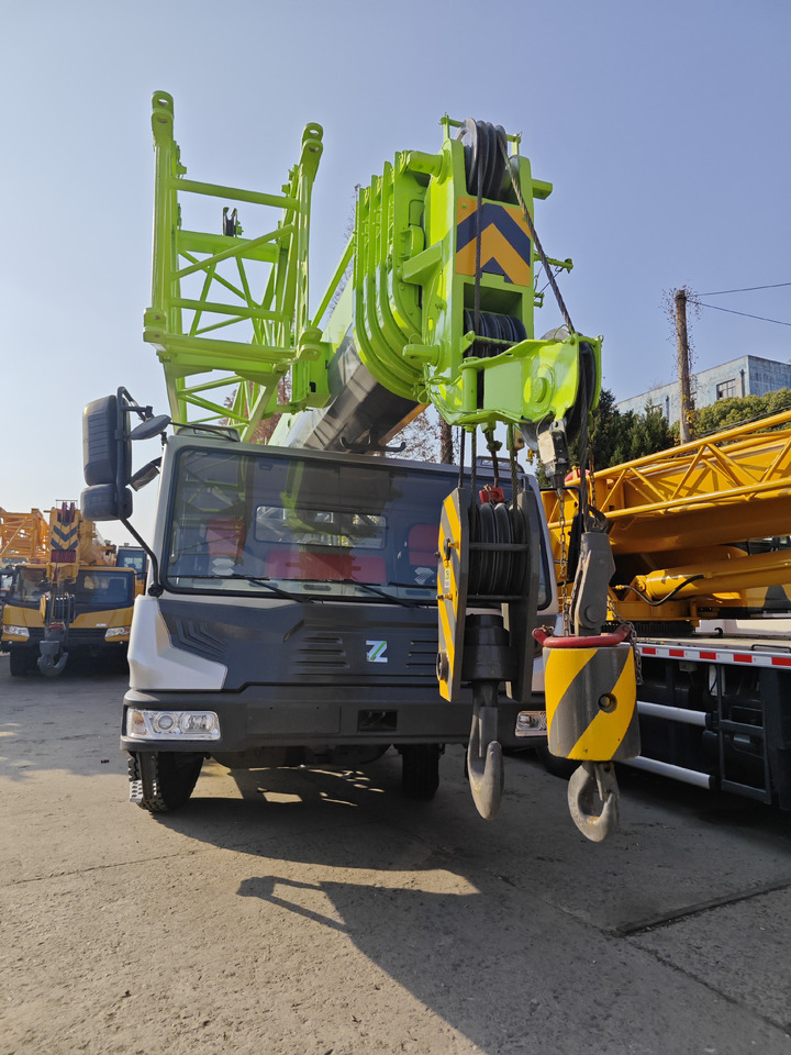 ZOOMLION ZTC250V 25TON - Mobile crane: picture 5 ZOOMLION ZTC250V 25TON - Mobile crane: picture 5