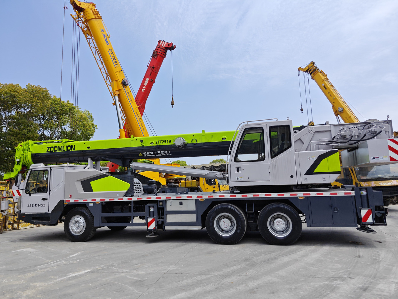 ZOOMLION ZTC251V - Mobile crane: picture 1 ZOOMLION ZTC251V - Mobile crane: picture 1