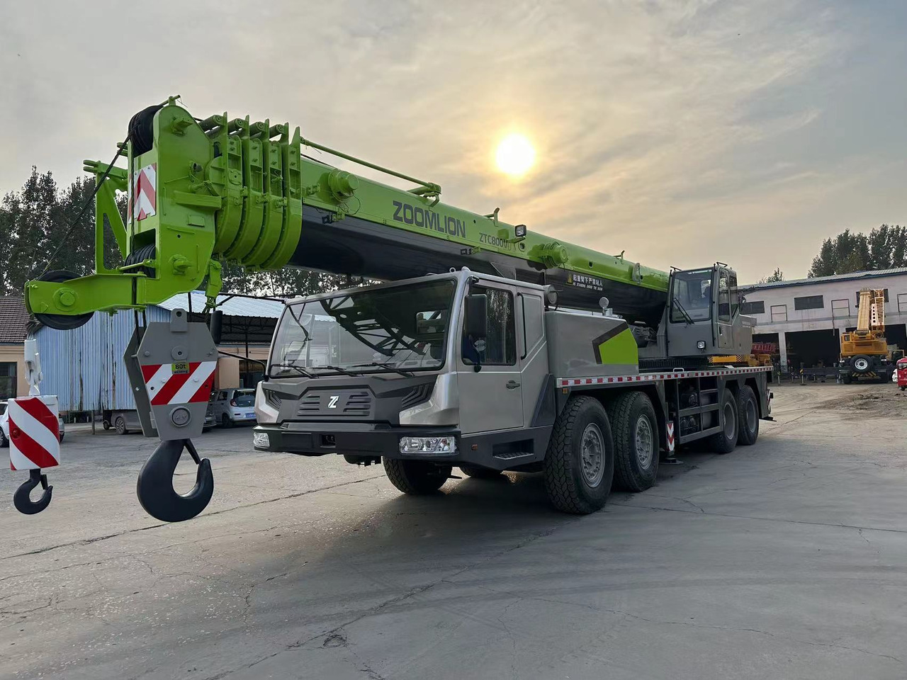 ZOOMLION ZTC800V - Mobile crane: picture 3 ZOOMLION ZTC800V - Mobile crane: picture 3