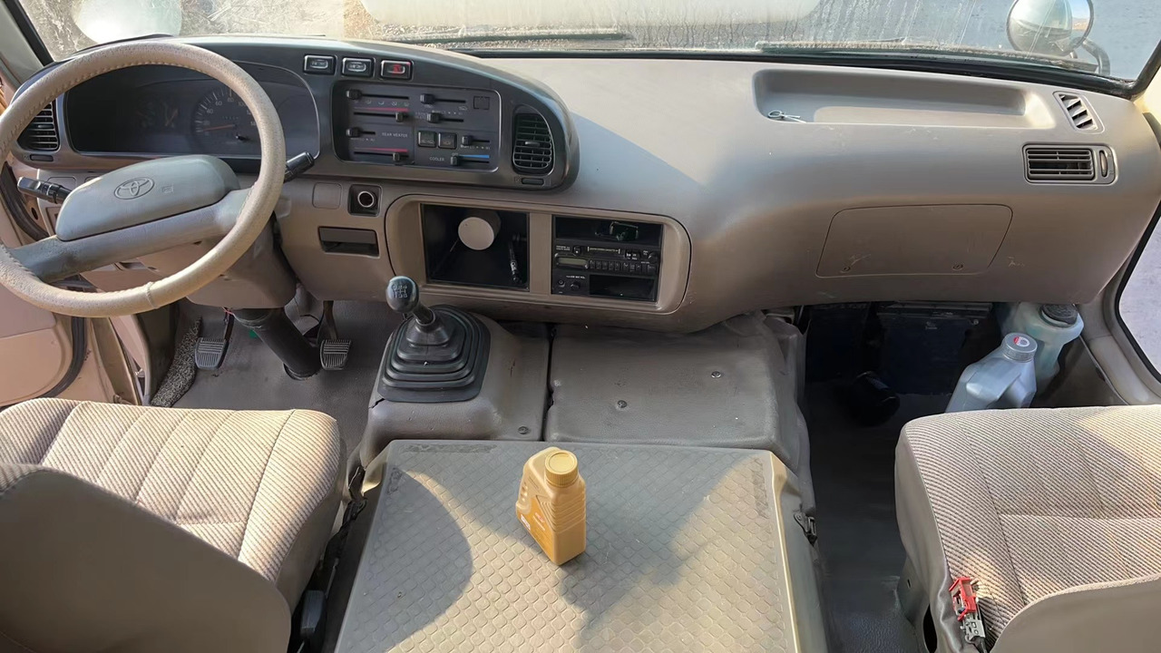 TOYOTA Coaster - Minibus, Passenger van: picture 3 TOYOTA Coaster - Minibus, Passenger van: picture 3