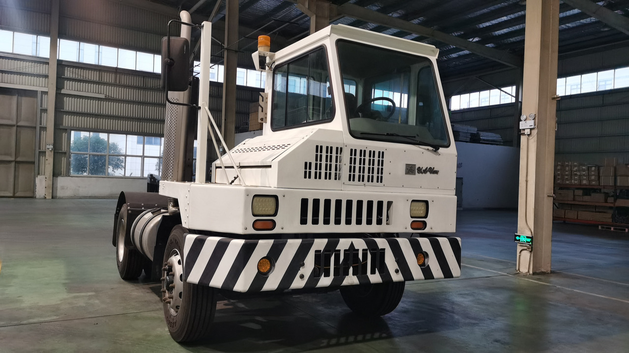 JSIE JSIE175 - Tractor unit: picture 5 JSIE JSIE175 - Tractor unit: picture 5