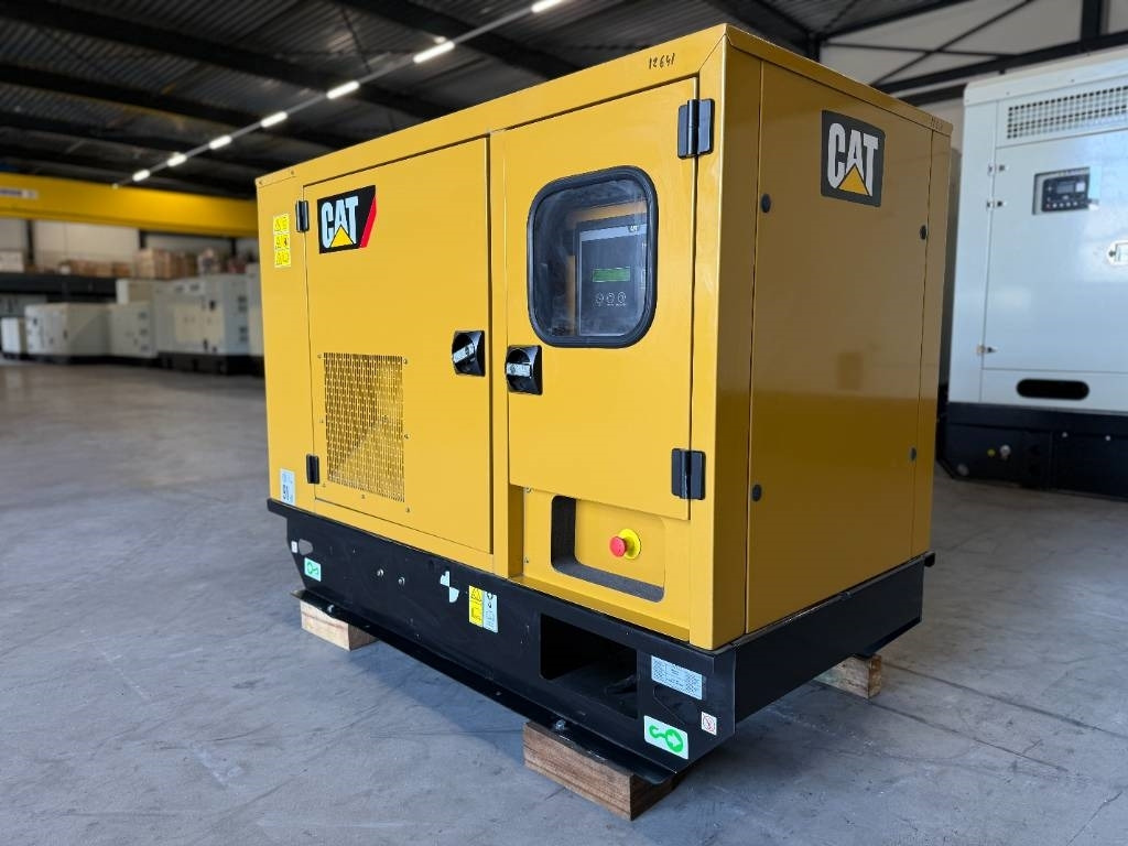 CAT DE22E3 - 22 kVA Generator - DPX-12641 - Generator set: picture 5 CAT DE22E3 - 22 kVA Generator - DPX-12641 - Generator set: picture 5