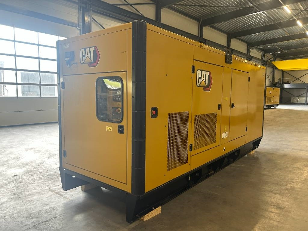 CAT DE400E0 - C13 - 400 kVA Generator - DPX-18023 - Generator set: picture 4 CAT DE400E0 - C13 - 400 kVA Generator - DPX-18023 - Generator set: picture 4