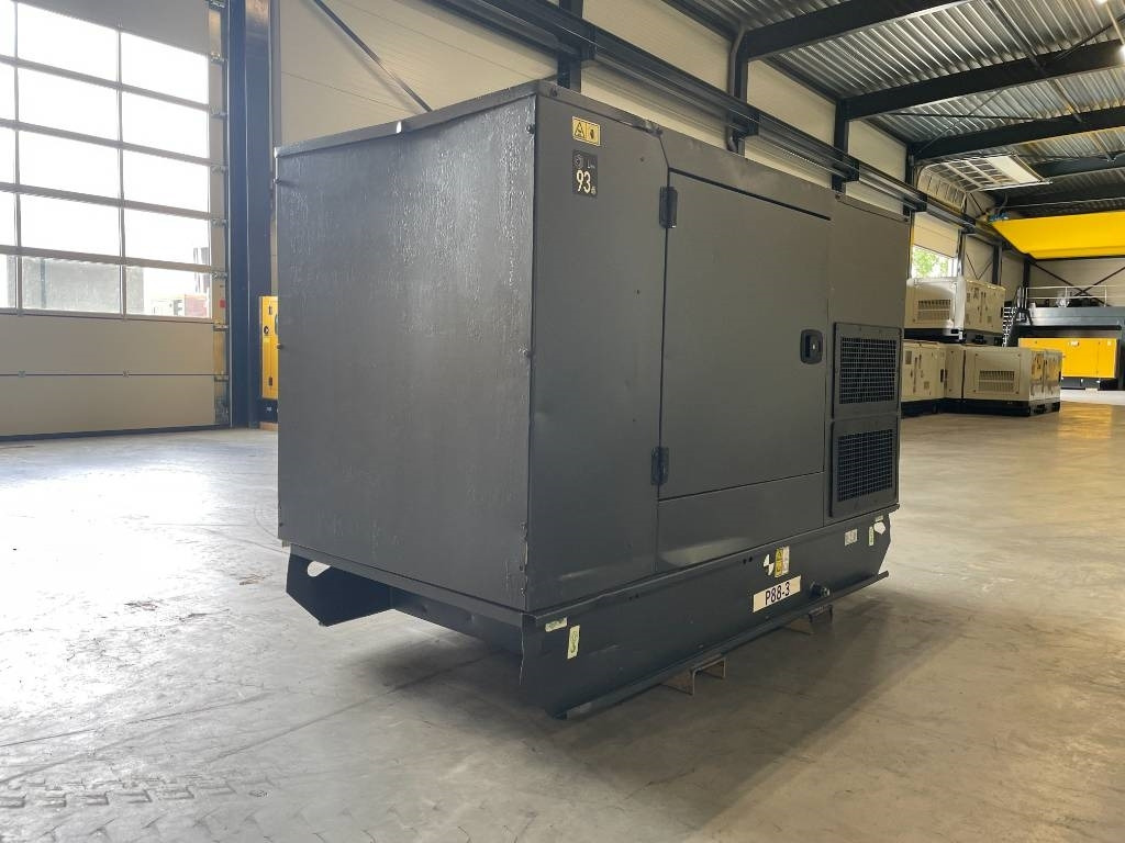 FG Wilson P88-3 - 88 kVA Genset - DPX-12633 - Generator set: picture 4 FG Wilson P88-3 - 88 kVA Genset - DPX-12633 - Generator set: picture 4