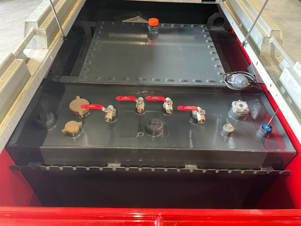 New Storage tank New Diesel Fuel Tank 2.200 Liter - DPX-31023: picture 10 New Storage tank New Diesel Fuel Tank 2.200 Liter - DPX-31023: picture 10