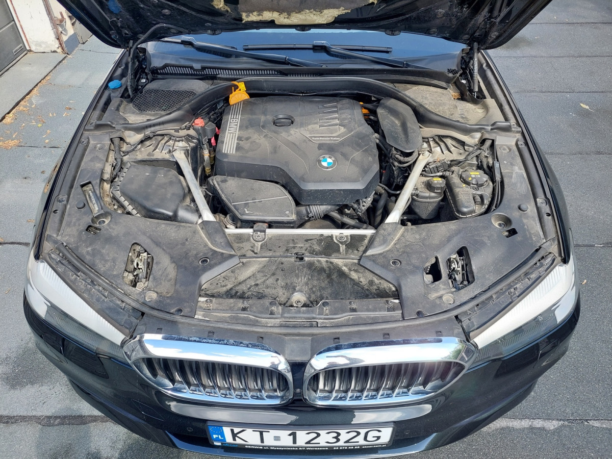 Car BMW 530I XDRIVE KOMBI: picture 12