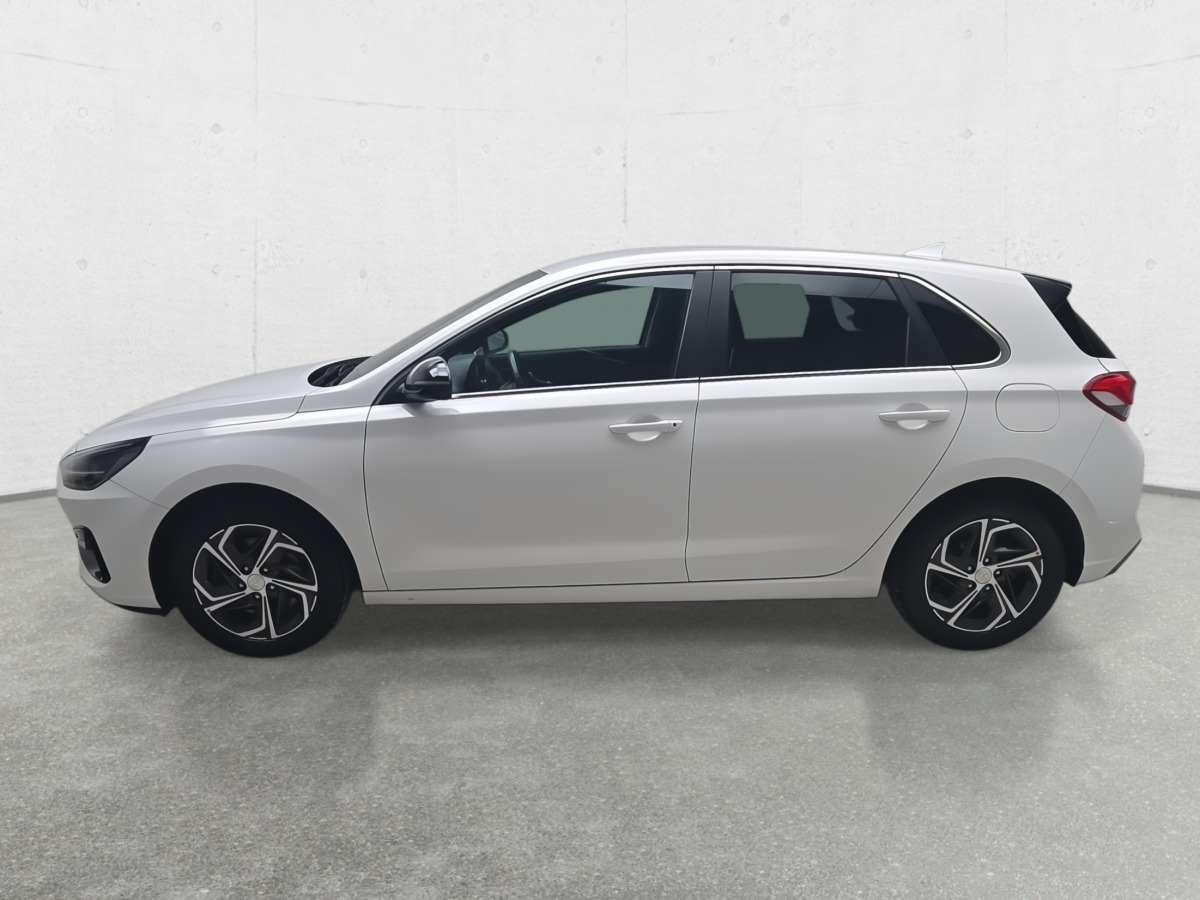 HYUNDAI I30 HATCHBACK - Hatchback: picture 5 HYUNDAI I30 HATCHBACK - Hatchback: picture 5