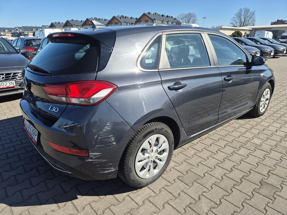 HYUNDAI I30 HATCHBACK - Hatchback: picture 4 HYUNDAI I30 HATCHBACK - Hatchback: picture 4
