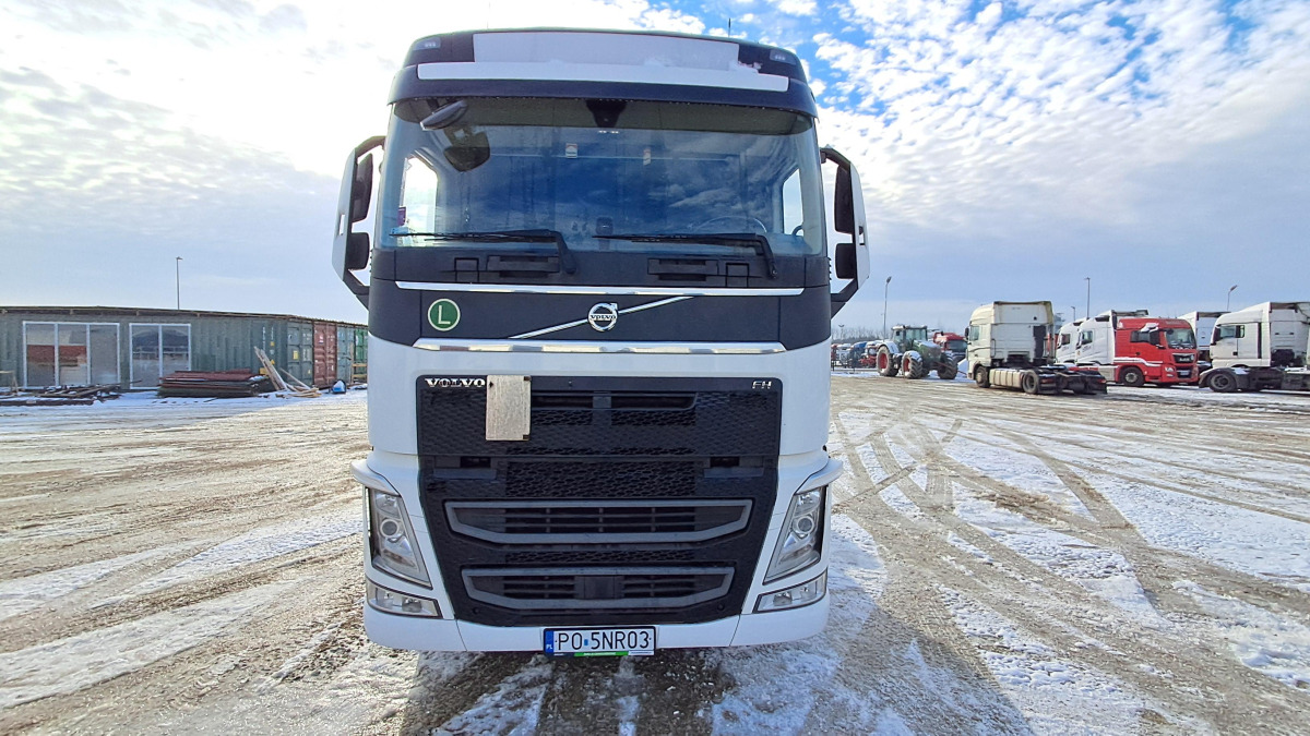 VOLVO FH 460 CIĄGNIK SIODŁOWY - Tractor unit: picture 2 VOLVO FH 460 CIĄGNIK SIODŁOWY - Tractor unit: picture 2