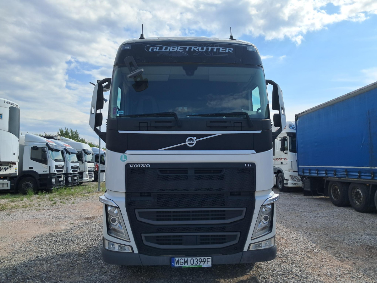 VOLVO FH CIĄGNIK SIODŁOWY - Tractor unit: picture 3 VOLVO FH CIĄGNIK SIODŁOWY - Tractor unit: picture 3