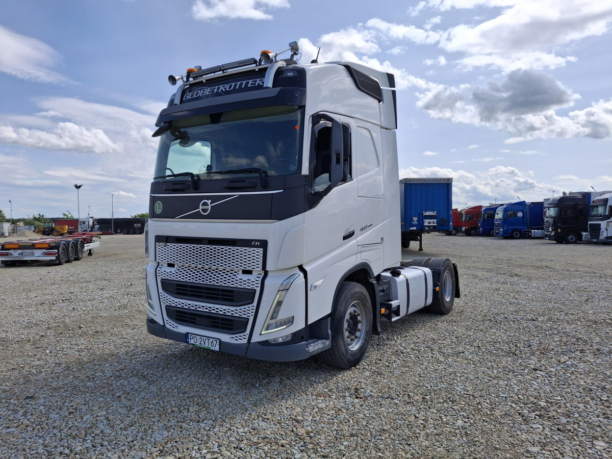 VOLVO FH CIĄGNIK SIODŁOWY - Tractor unit: picture 4 VOLVO FH CIĄGNIK SIODŁOWY - Tractor unit: picture 4