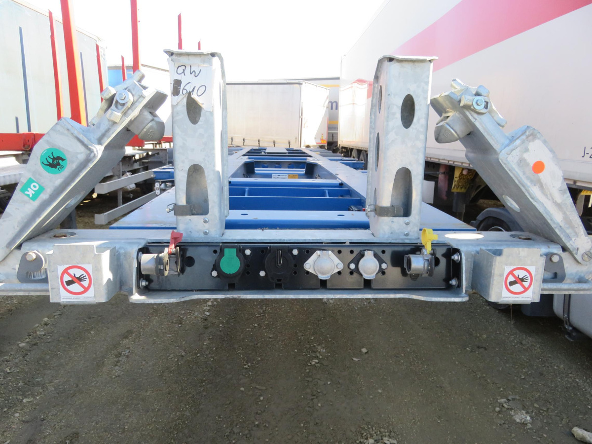 WIELTON NS3P KONTENEROWA - Closed box trailer: picture 5 WIELTON NS3P KONTENEROWA - Closed box trailer: picture 5