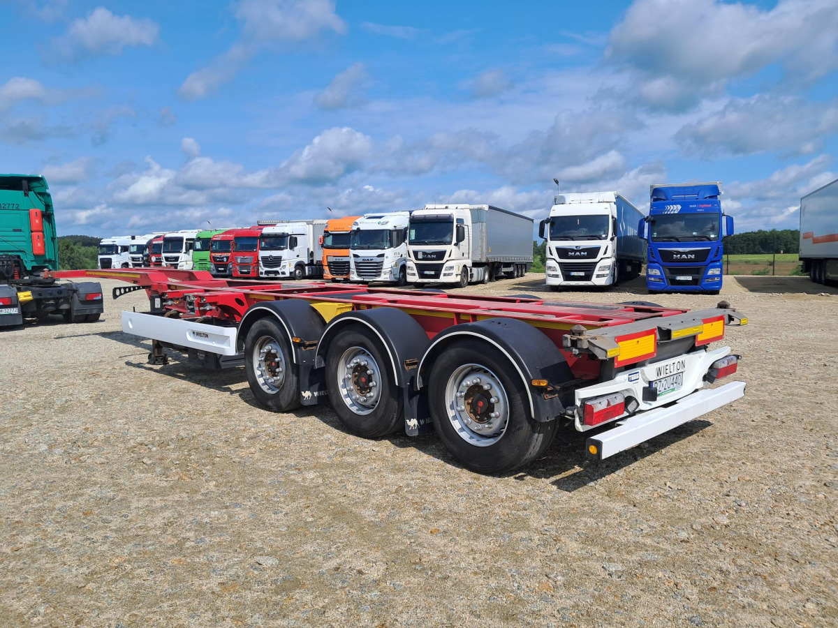 WIELTON NS3P KONTENEROWA - Closed box trailer: picture 1 WIELTON NS3P KONTENEROWA - Closed box trailer: picture 1