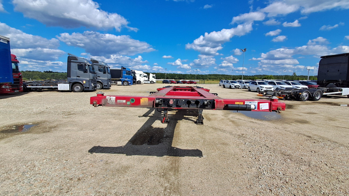 WIELTON NS3P KONTENEROWA - Closed box trailer: picture 2 WIELTON NS3P KONTENEROWA - Closed box trailer: picture 2