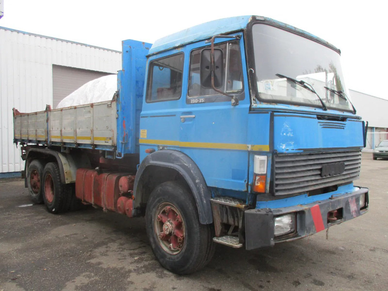 Iveco Turbostar 190-30 , Manual , V8 , 3 way tipper , Spring suspension , 6x2 - Tipper: picture 4 Iveco Turbostar 190-30 , Manual , V8 , 3 way tipper , Spring suspension , 6x2 - Tipper: picture 4