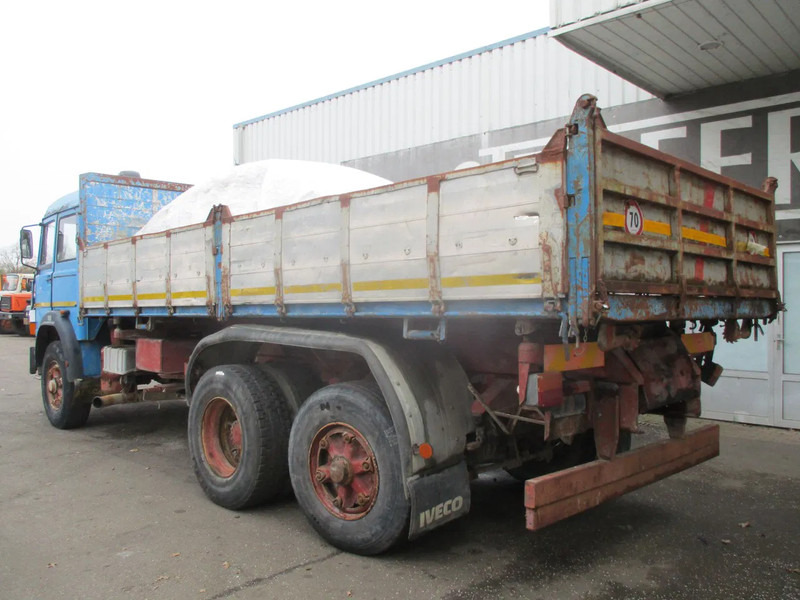 Iveco Turbostar 190-30 , Manual , V8 , 3 way tipper , Spring suspension , 6x2 - Tipper: picture 5 Iveco Turbostar 190-30 , Manual , V8 , 3 way tipper , Spring suspension , 6x2 - Tipper: picture 5