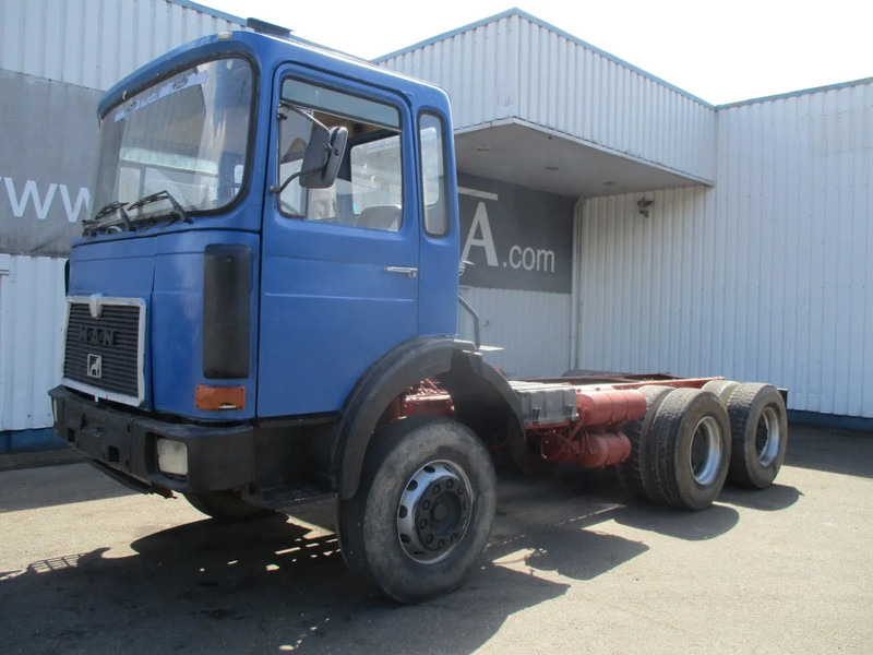 MAN 26.280 , 6x4 , ZF Manual , Spring suspension - Cab chassis truck: picture 1 MAN 26.280 , 6x4 , ZF Manual , Spring suspension - Cab chassis truck: picture 1