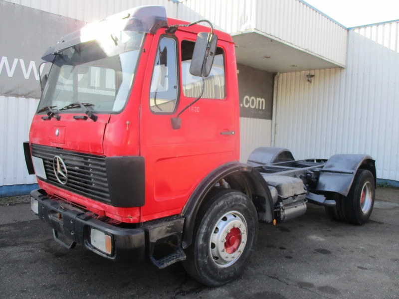 Mercedes-Benz 1630 , V8 , Bi-Turbo , Manual , Spring suspension - Cab chassis truck: picture 1 Mercedes-Benz 1630 , V8 , Bi-Turbo , Manual , Spring suspension - Cab chassis truck: picture 1